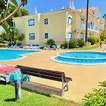 Flamingos With 2 Swimming Pool Com Check In E Check Out Ao Domingo Em Julho E Agosto Apartman